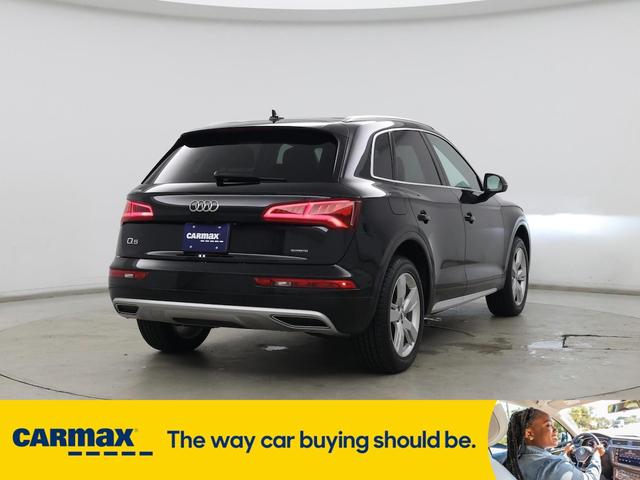 Photo of 2019 Black Audi Q5