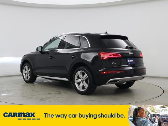 Photo of 2019 Black Audi Q5
