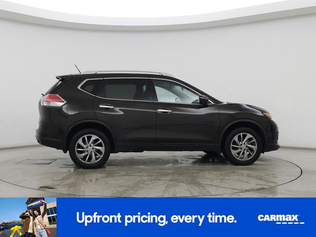 Photo of 2014 Green Nissan Rogue