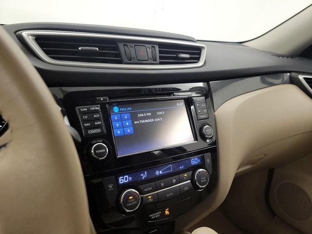 Photo of 2014 Green Nissan Rogue