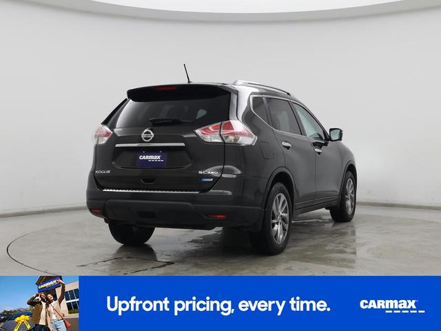 Photo of 2014 Green Nissan Rogue