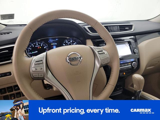 Photo of 2014 Green Nissan Rogue