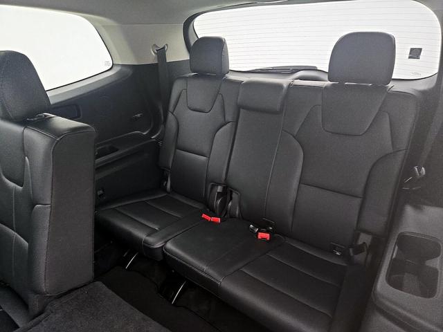 Photo of 2022 Green Kia Telluride