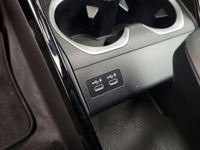 Photo of 2023 Green BMW X1