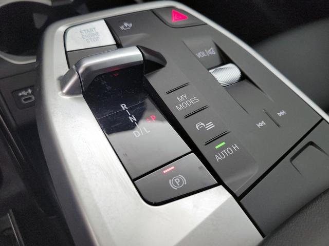Photo of 2023 Green BMW X1