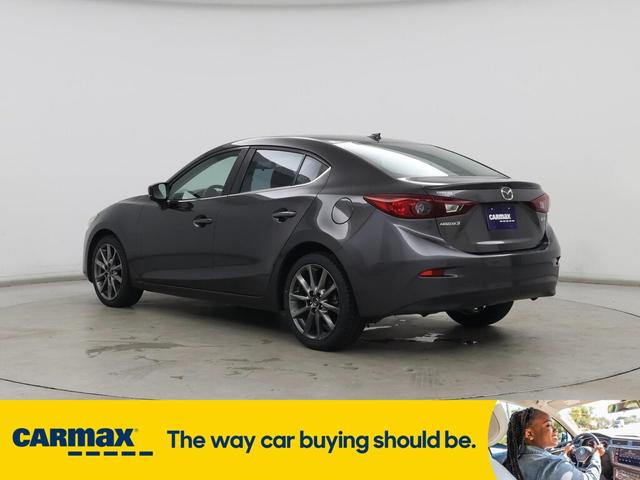 Photo of 2018 Gray Mazda Mazda3