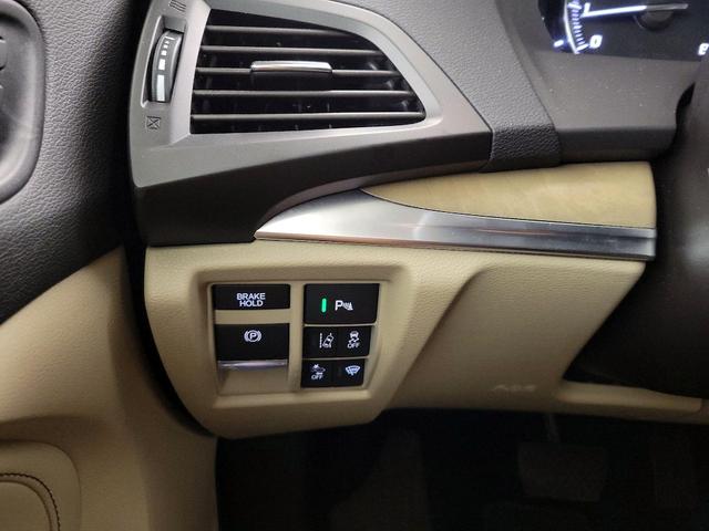 Photo of 2020 Red Acura MDX