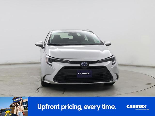 Photo of 2023 Silver Toyota Corolla Hybrid