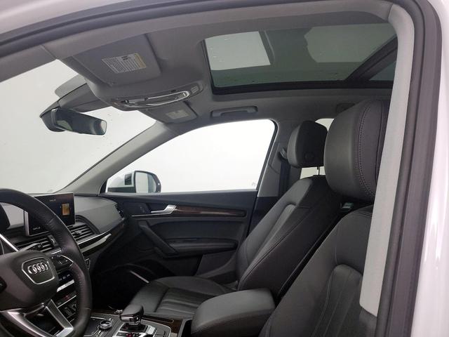 Photo of 2019 White Audi Q5