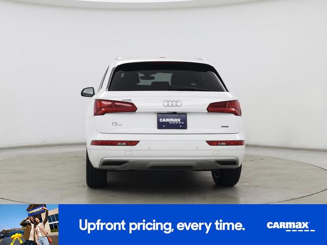 Photo of 2019 White Audi Q5