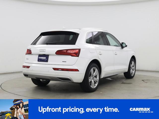 Photo of 2019 White Audi Q5