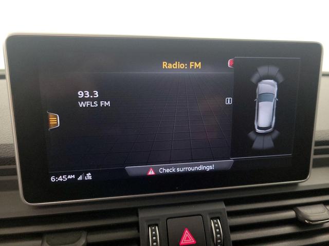 Photo of 2019 White Audi Q5