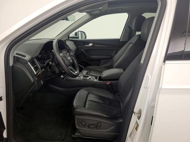Photo of 2019 White Audi Q5