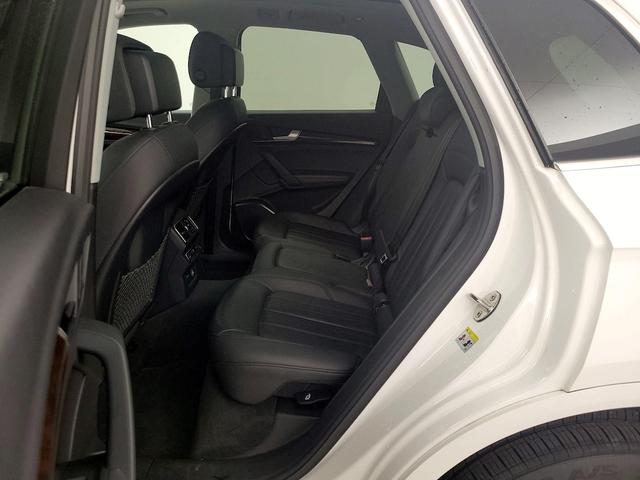 Photo of 2019 White Audi Q5