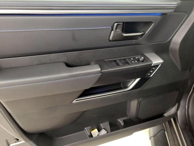 Photo of 2024 Gray Toyota Tundra