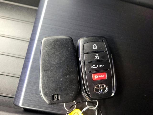 Photo of 2024 Gray Toyota Tundra