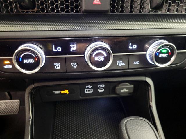 Photo of 2024 Gray Honda CR-V