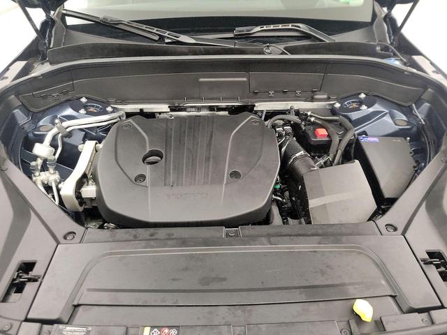 Photo of 2023 Blue Volvo XC90