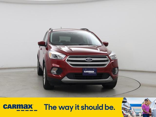 Photo of 2018 Red Ford Escape