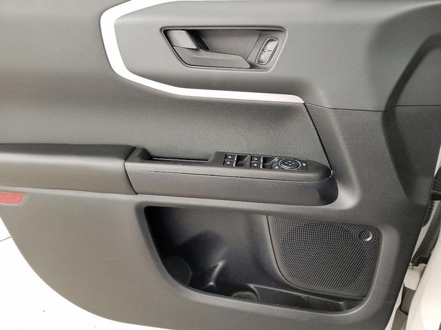 Photo of 2023 White Ford Bronco Sport