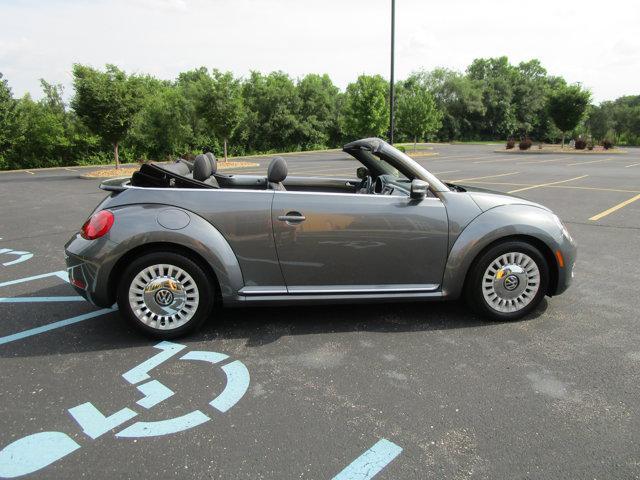 Photo of 2016 Platinum Gray Metallic/Black Roof Volkswagen Beetle