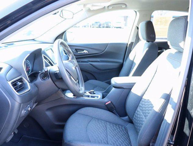 Photo of 2020 Mosaic Black Metallic Chevrolet Equinox