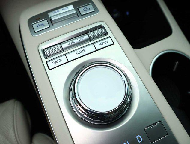 Photo of 2025 Uyuni White Genesis GV70