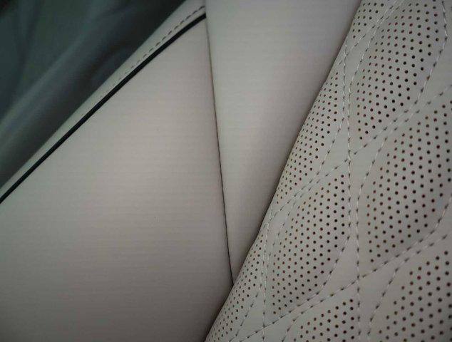 Photo of 2025 Uyuni White Genesis GV70