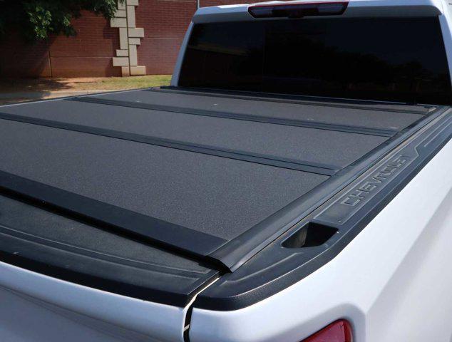 Photo of 2022 Iridescent Pearl Tricoat Chevrolet Silverado 1500