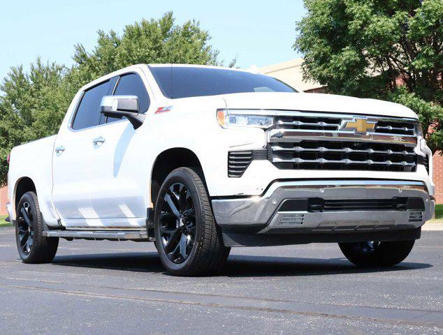 Photo of 2022 Iridescent Pearl Tricoat Chevrolet Silverado 1500