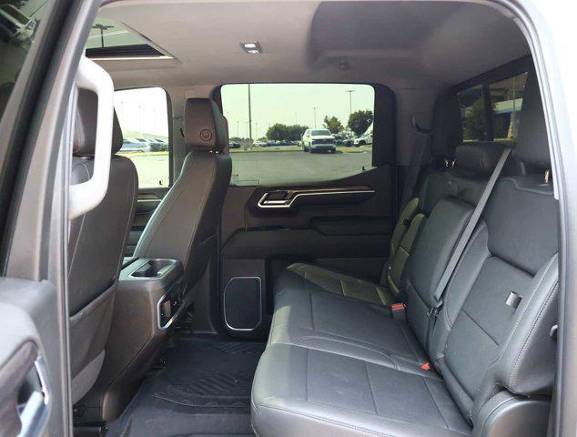 Photo of 2022 Iridescent Pearl Tricoat Chevrolet Silverado 1500