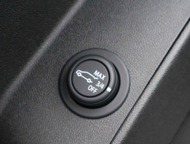 Photo of 2022 Silver Ice Metallic Chevrolet Equinox
