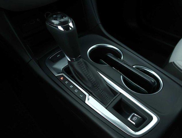 Photo of 2020 Summit White Chevrolet Equinox