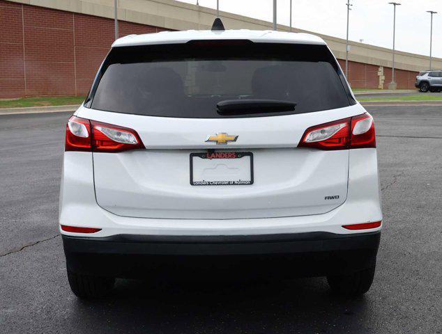 Photo of 2020 Summit White Chevrolet Equinox