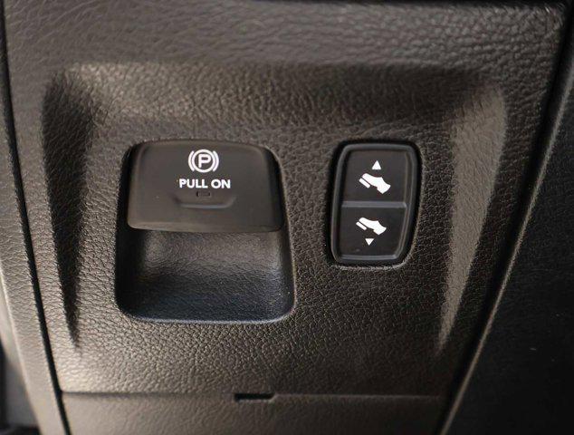 Photo of 2022 Bright White Clearcoat RAM 1500