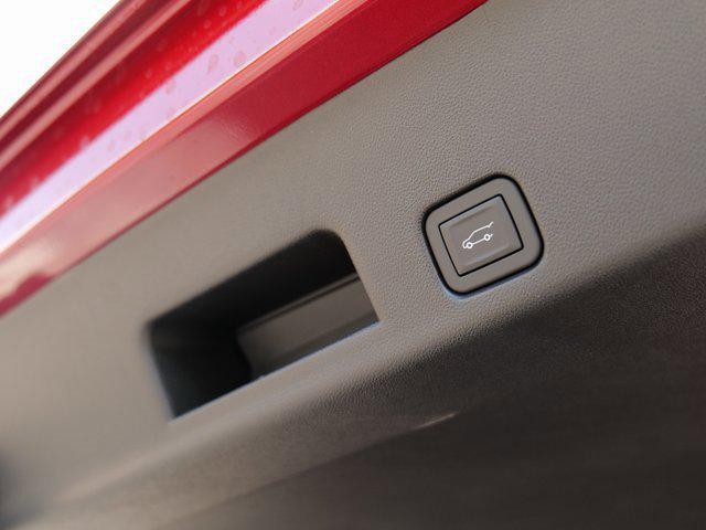 Photo of 2026 Radiant Red Tintcoat Chevrolet Traverse