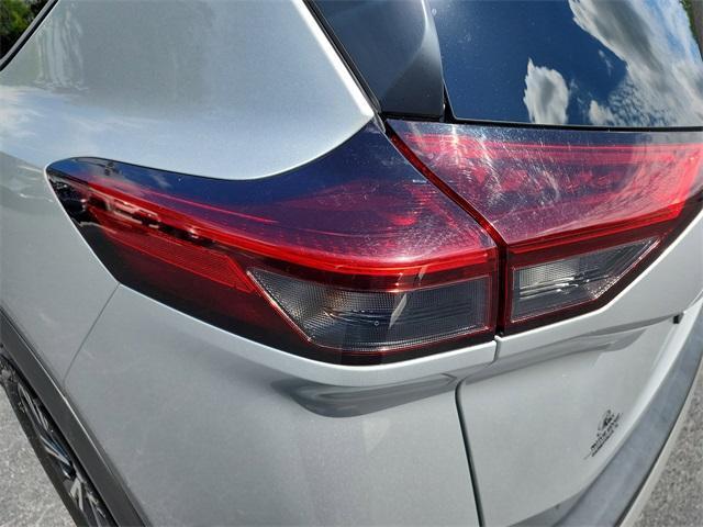 Photo of 2023 Brilliant Silver Metallic Nissan Rogue