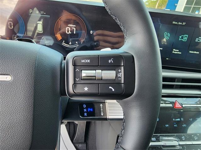 Photo of 2025 Phantom Black Hyundai SANTA FE
