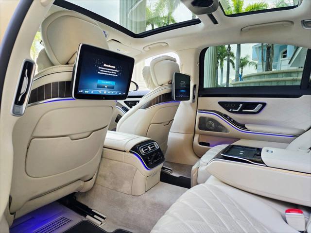 Photo of 2022 Gold Mercedes-Benz S-Class