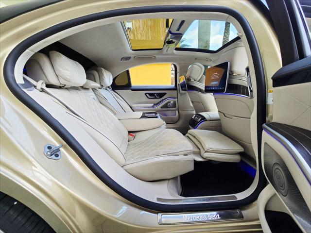 Photo of 2022 Gold Mercedes-Benz S-Class