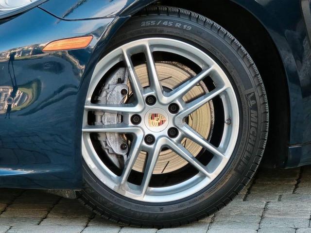 Photo of 2014 Blue Porsche Panamera
