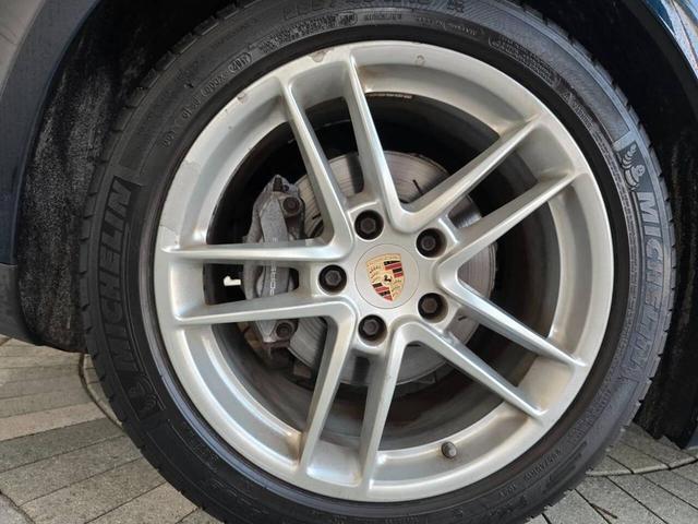 Photo of 2014 Blue Porsche Panamera