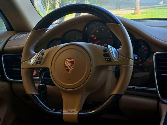 Photo of 2014 Blue Porsche Panamera