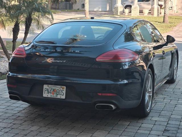 Photo of 2014 Blue Porsche Panamera