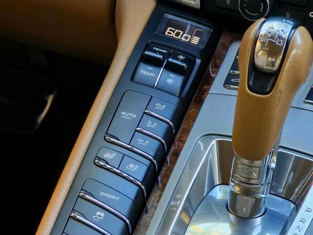 Photo of 2014 Blue Porsche Panamera