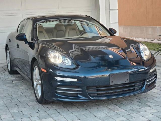 Photo of 2014 Blue Porsche Panamera
