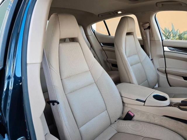 Photo of 2014 Blue Porsche Panamera