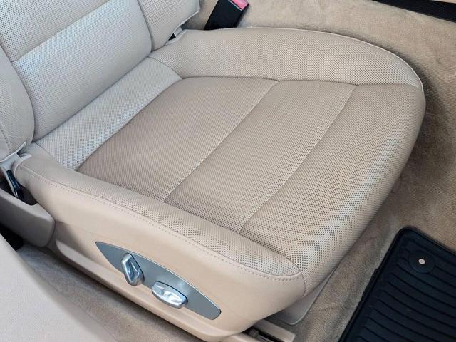 Photo of 2014 Blue Porsche Panamera