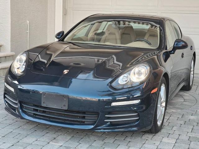 Photo of 2014 Blue Porsche Panamera