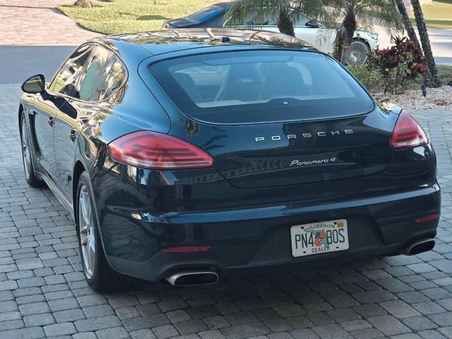 Photo of 2014 Blue Porsche Panamera